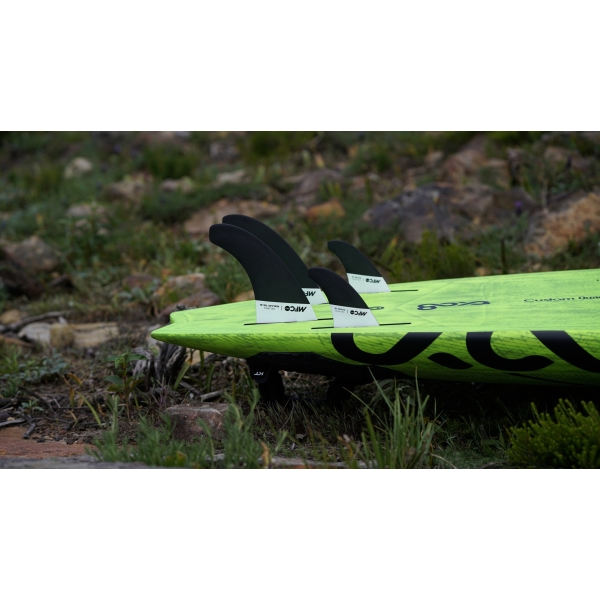 Custom Quad 9 Pro Carbon Haiku Package slide 8711