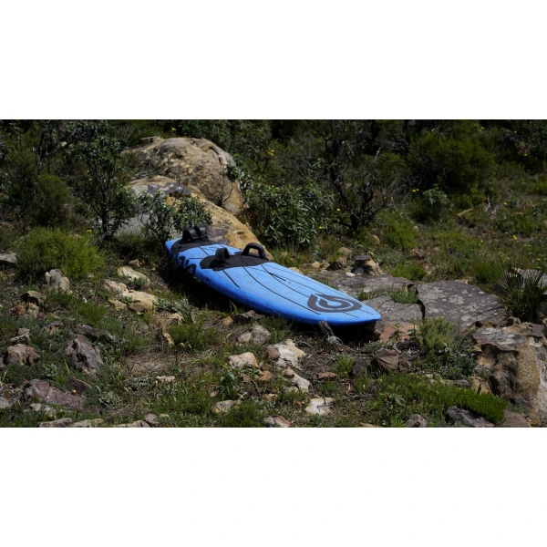 One 13 Carbon slide 8702