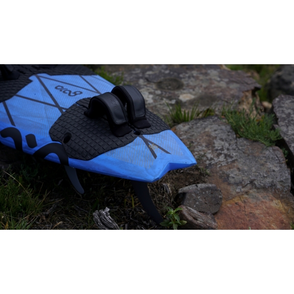 One 13 Carbon slide 8699
