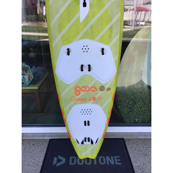 Custom 4 74 (2021) slide 9024